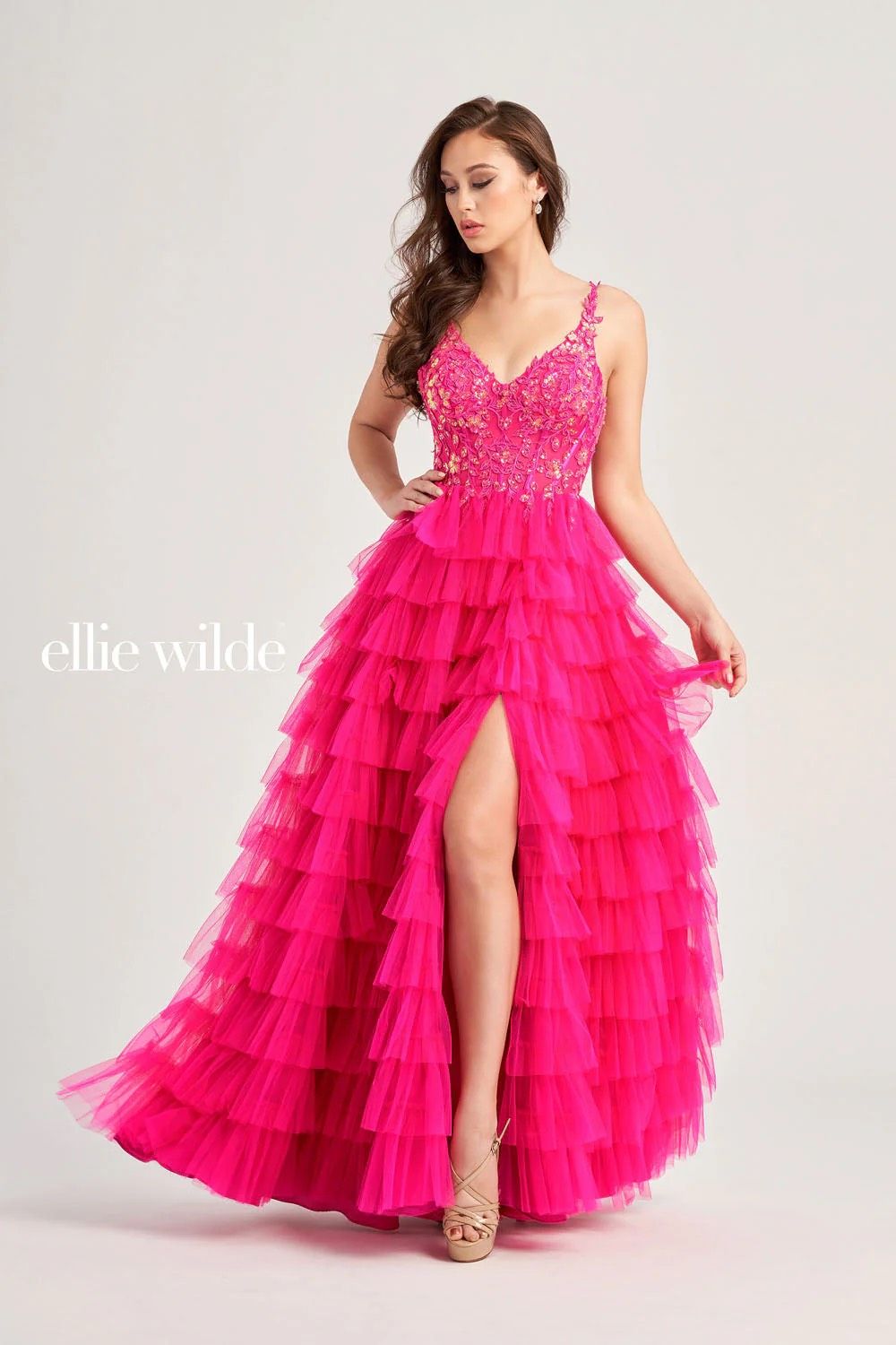 Style EW35059 Ellie Wilde Size 4 Prom Plunge Pink Ball Gown on Queenly