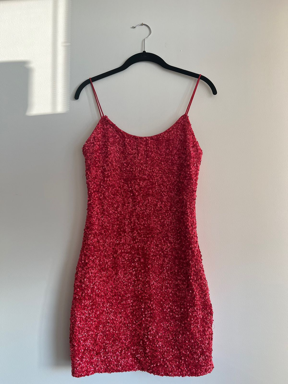 Alice & Olivia Size 6 Homecoming Red Cocktail Dress on Queenly