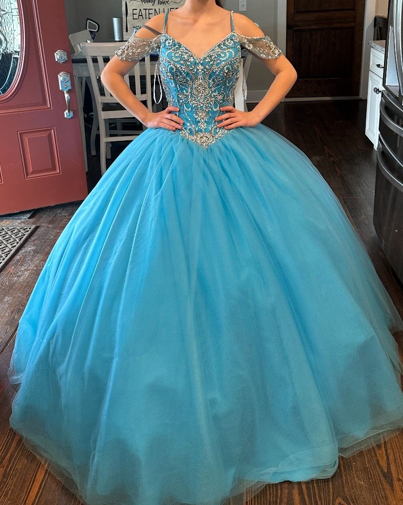 Queenly | Buy and sell prom, pageant, and formal dresses