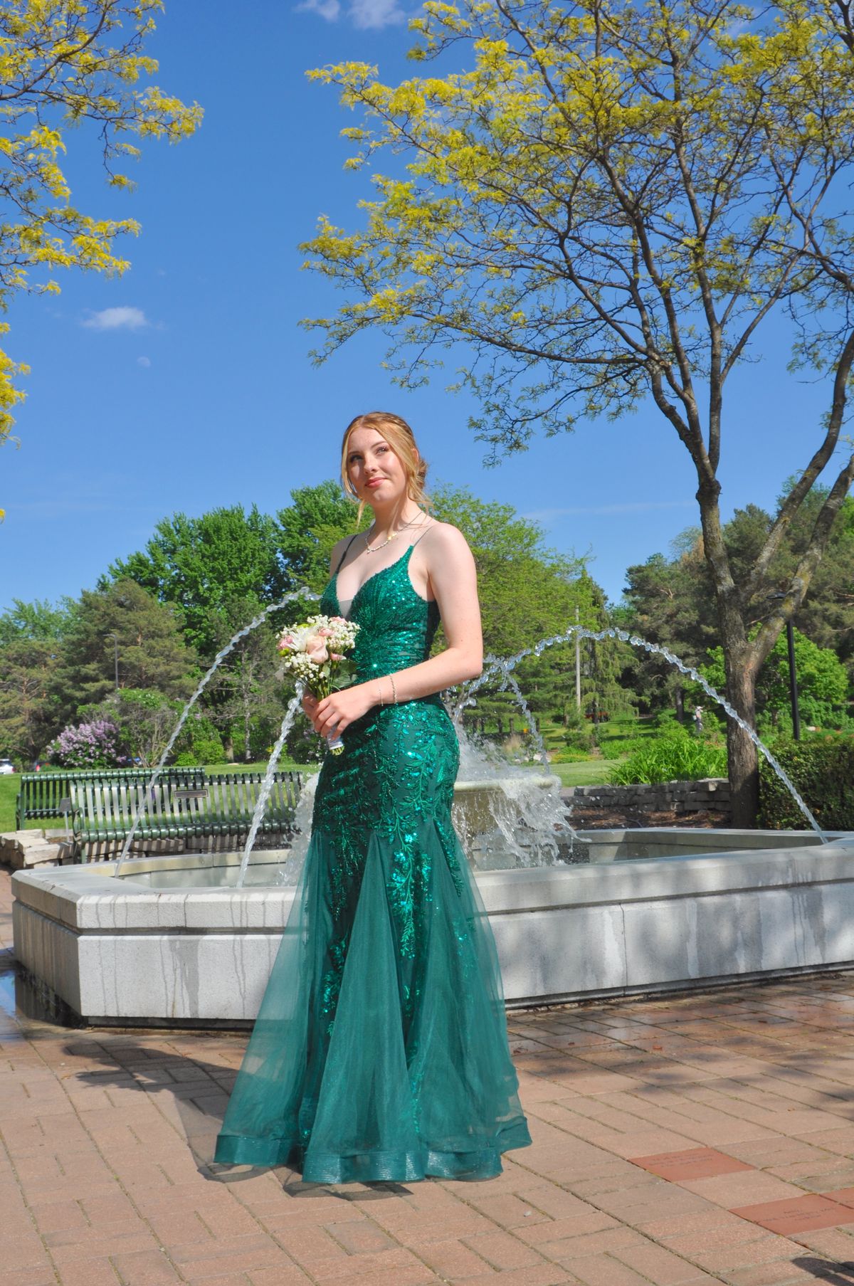 Jovani Size 6 Emerald Green Mermaid Dress on Queenly