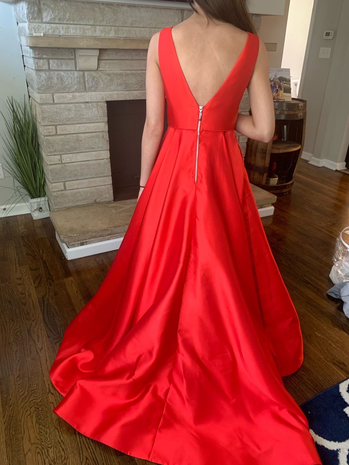 Sherri Hill Size 8 Prom Plunge Red Ball Gown on Queenly