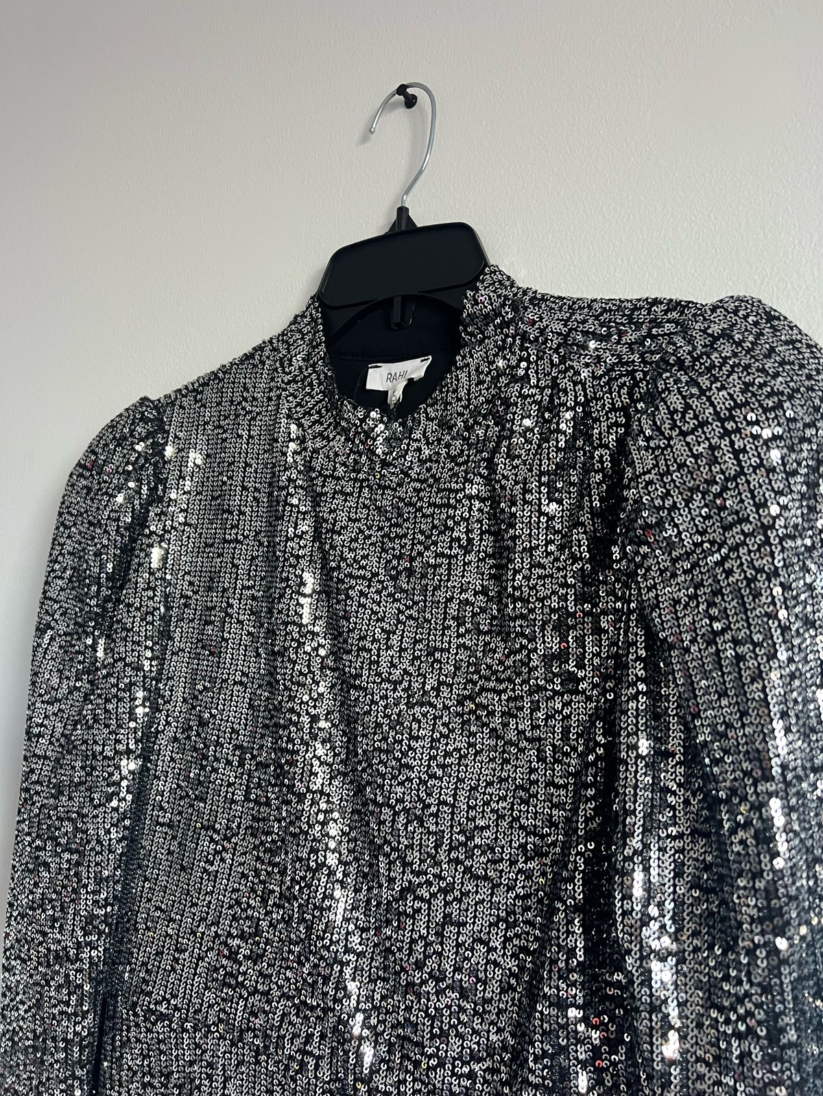 Rahi Size M Long Sleeve Silver Cocktail Dress on Queenly