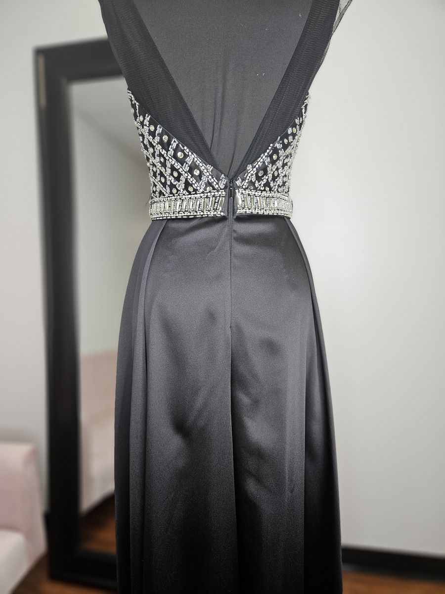 Size 2 Prom Black Formal Jumpsuit on Queenly