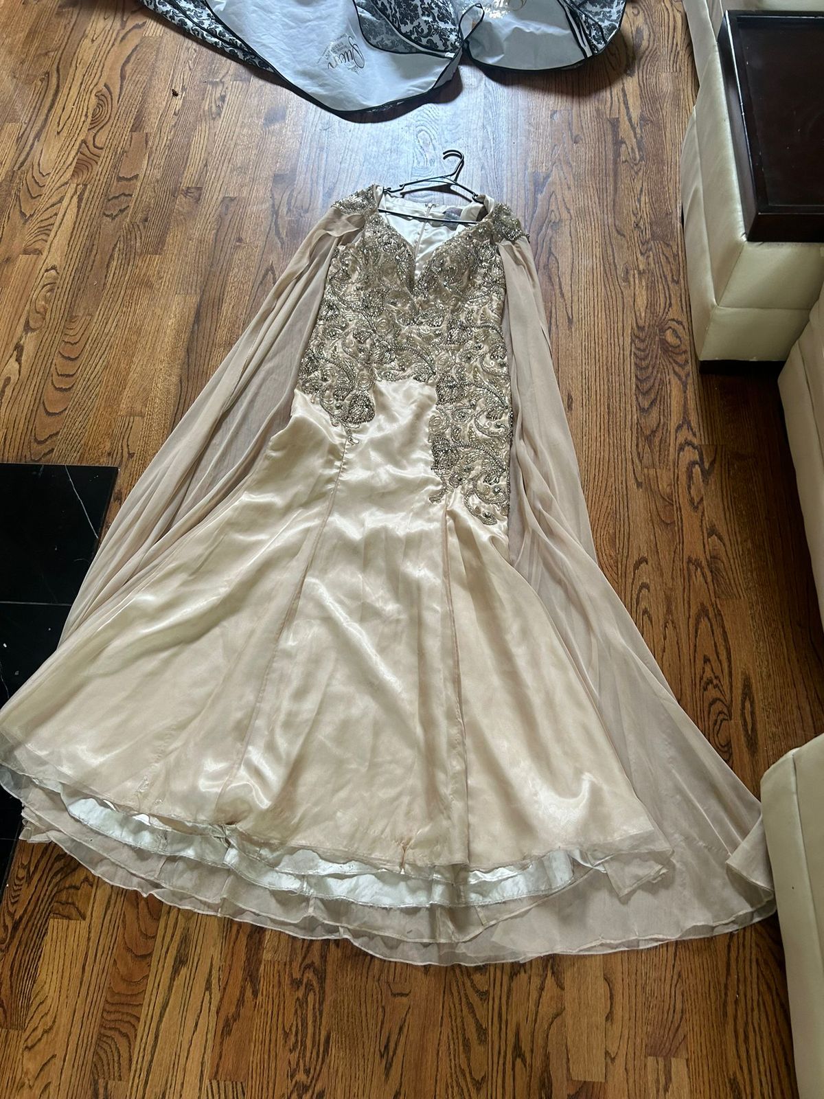 Queenly | Buy and sell prom, pageant, and formal dresses