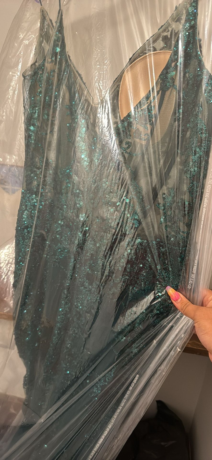 Size 14 Prom Plunge Green Mermaid Dress on Queenly