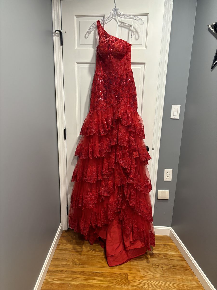 Queenly | Buy and sell prom, pageant, and formal dresses