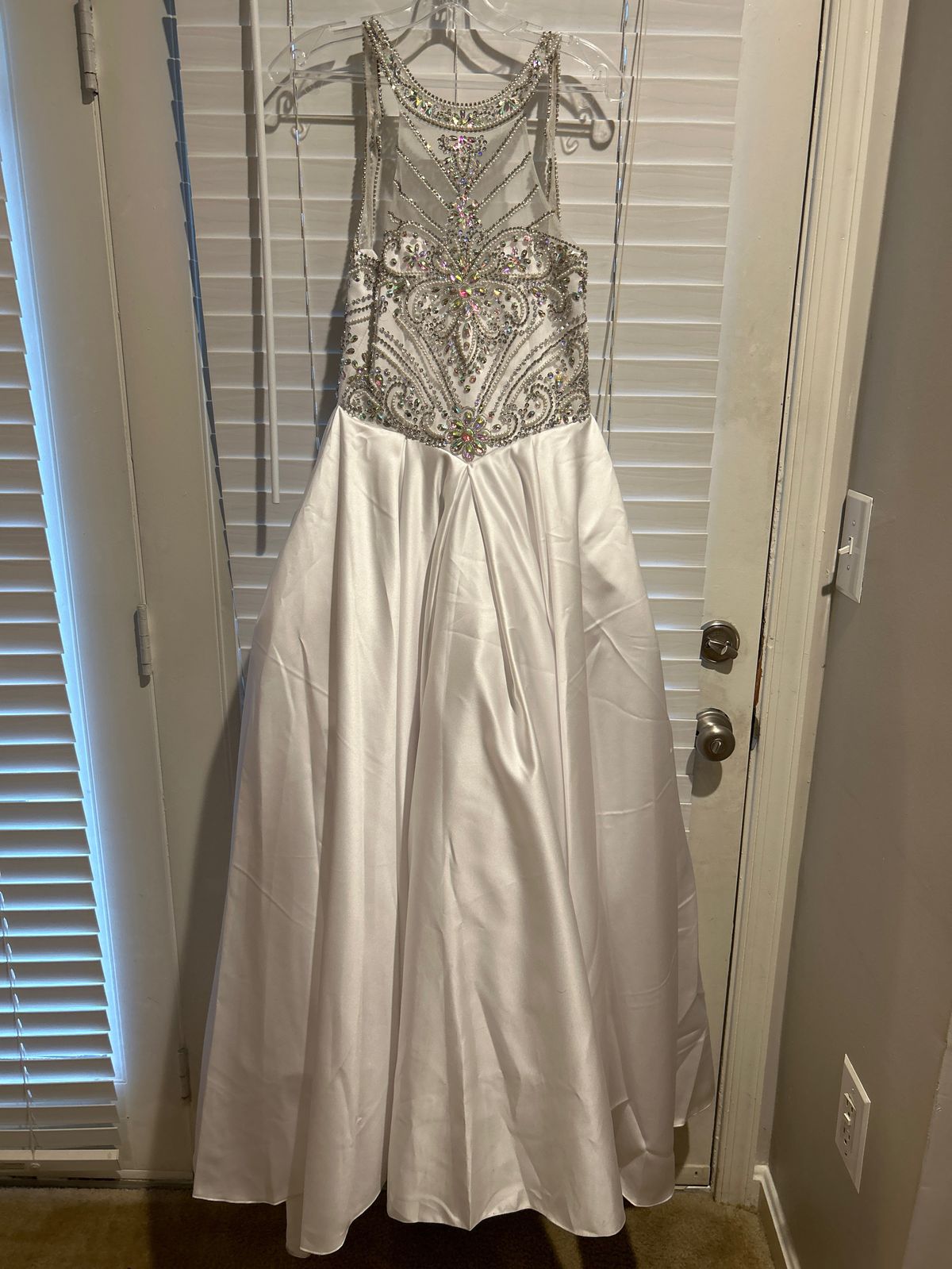 Queenly | Buy and sell prom, pageant, and formal dresses