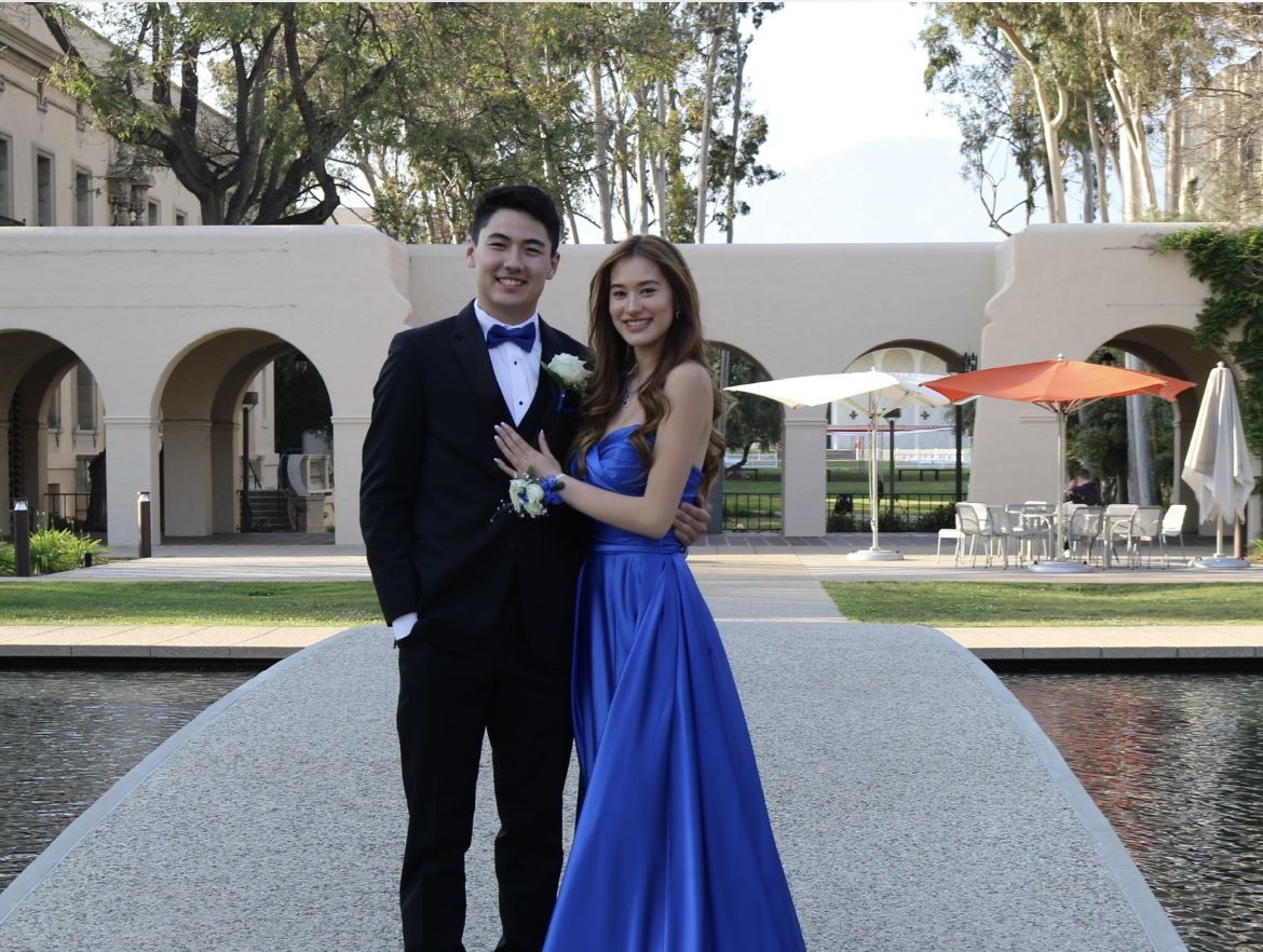 Size 4 Prom Blue Ball Gown on Queenly