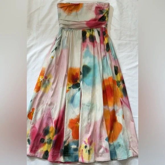 Marella Size 4 Multicolor Ball Gown on Queenly