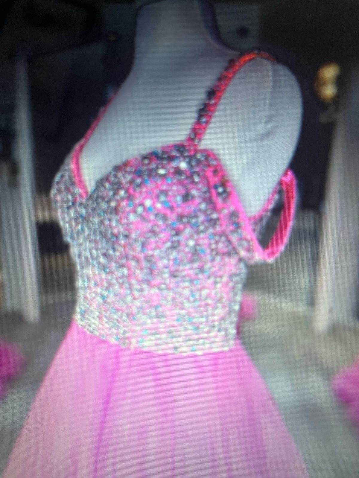 Queenly | Buy and sell prom, pageant, and formal dresses