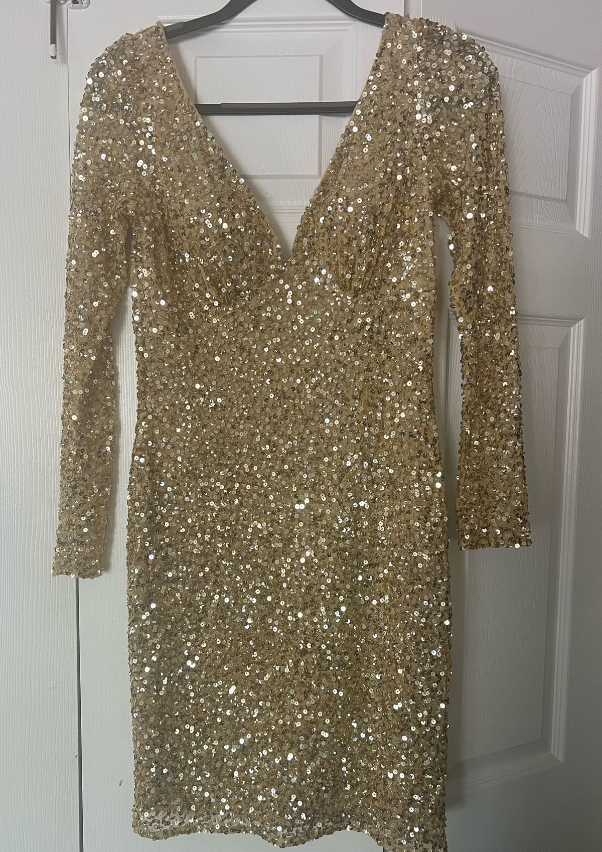 Style 43519 Scala Size 2 Nightclub Long Sleeve Gold Cocktail Dress on Queenly