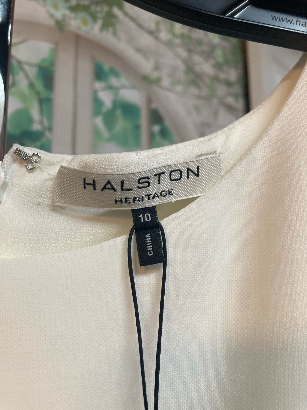 Halston Heritage Size 10 Cap Sleeve White Cocktail Dress on Queenly