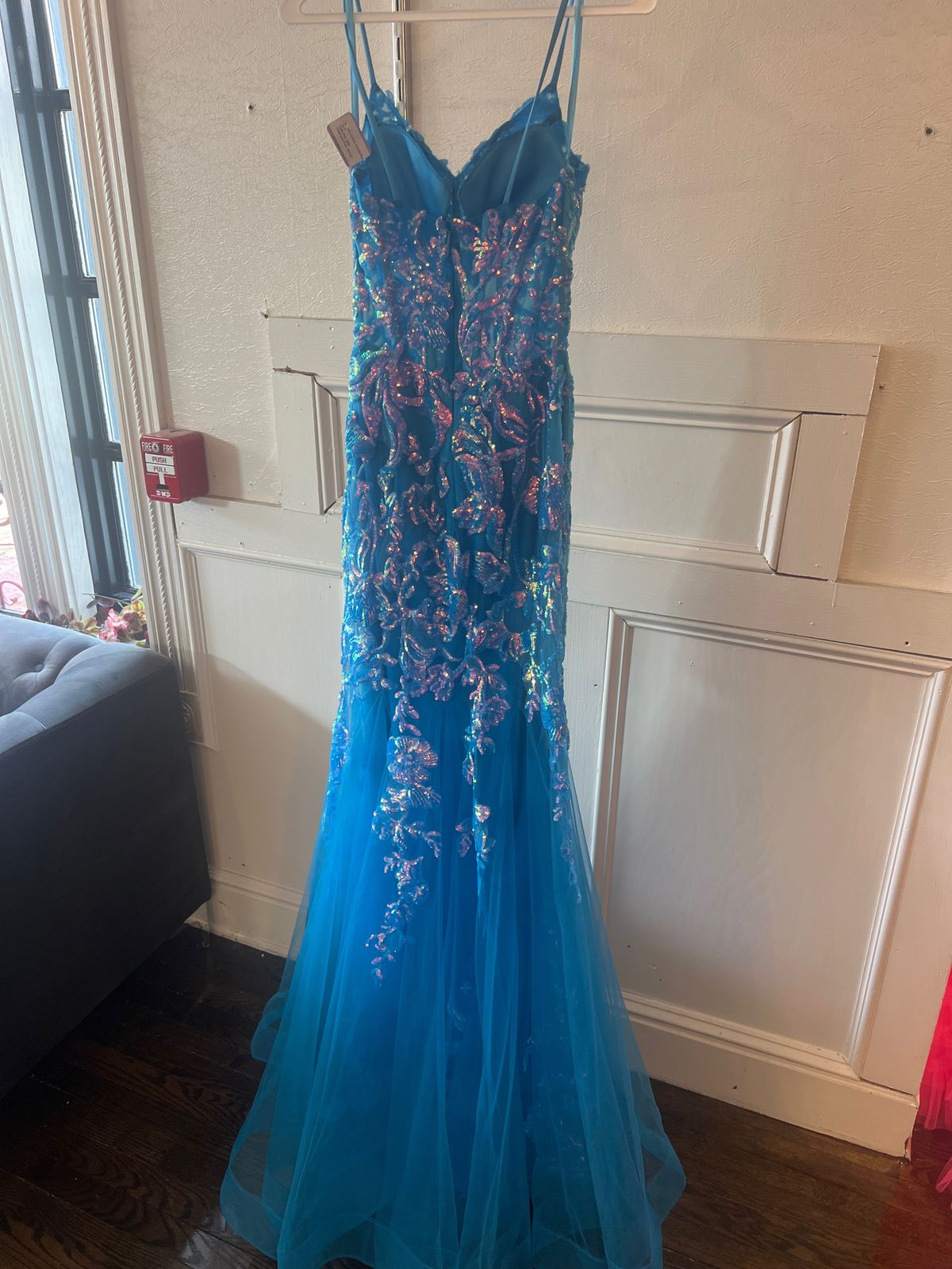 Size 0 Prom Plunge Blue Mermaid Dress on Queenly