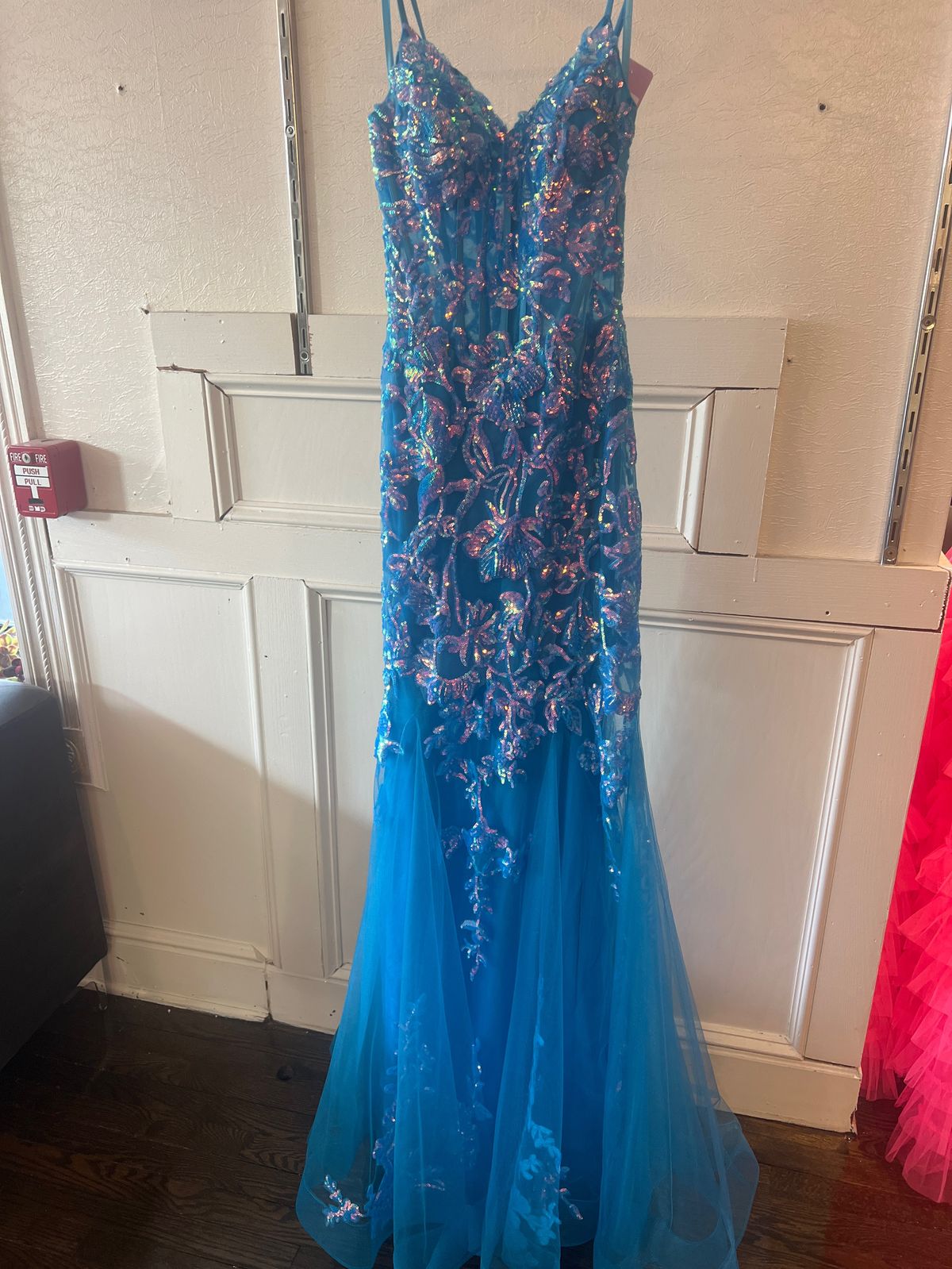 Queenly | Buy and sell prom, pageant, and formal dresses