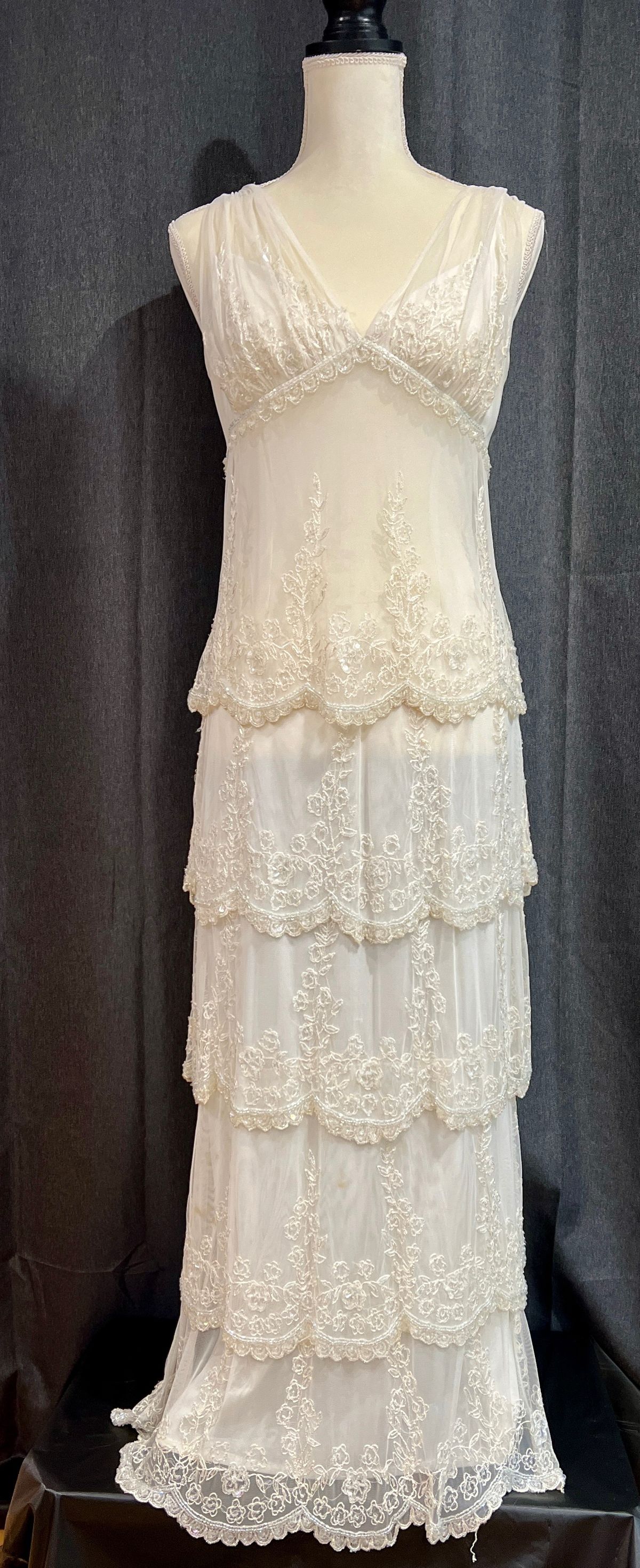 Piarra nights Size 8 Wedding Plunge Lace White A-line Dress on Queenly