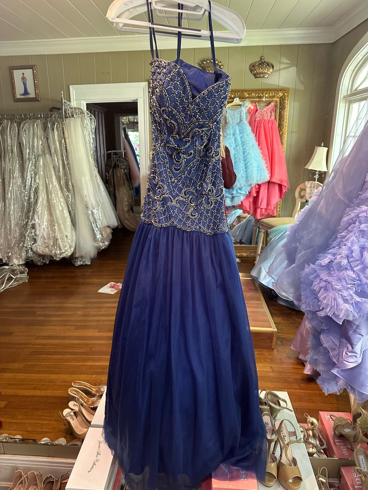 Queenly | Buy and sell prom, pageant, and formal dresses