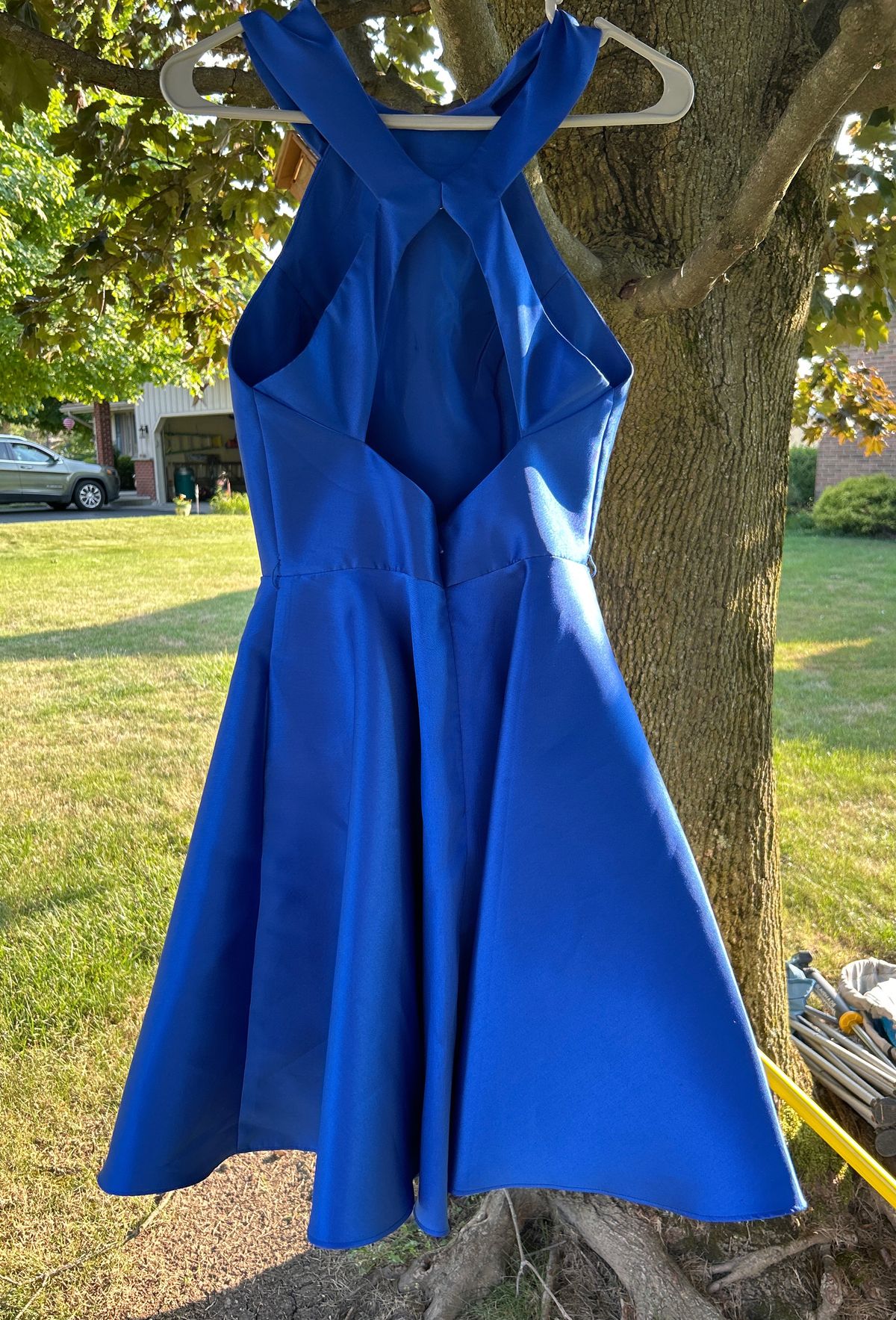 Alyce Paris Size 4 Homecoming Halter Blue Cocktail Dress on Queenly