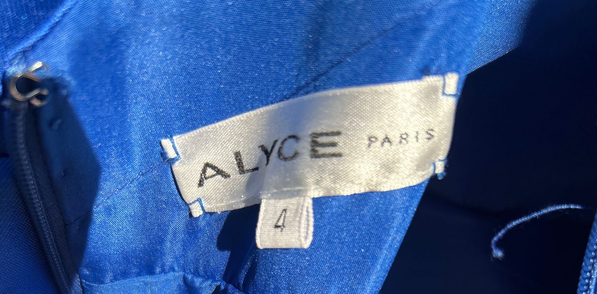 Alyce Paris Size 4 Homecoming Halter Blue Cocktail Dress on Queenly