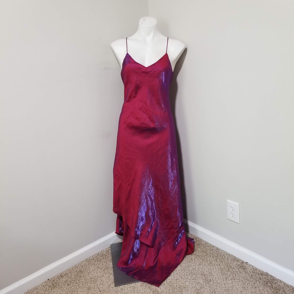 Queenly | Buy and sell prom, pageant, and formal dresses