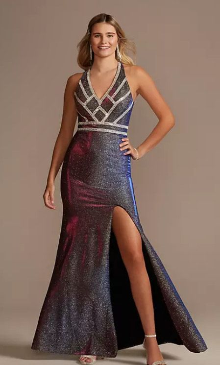 Queenly | Buy and sell prom, pageant, and formal dresses