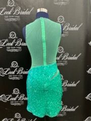 Size 4 Sequined Green Cocktail Dress on Queenly