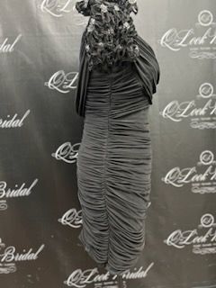 Size 6 Long Sleeve Black Cocktail Dress on Queenly