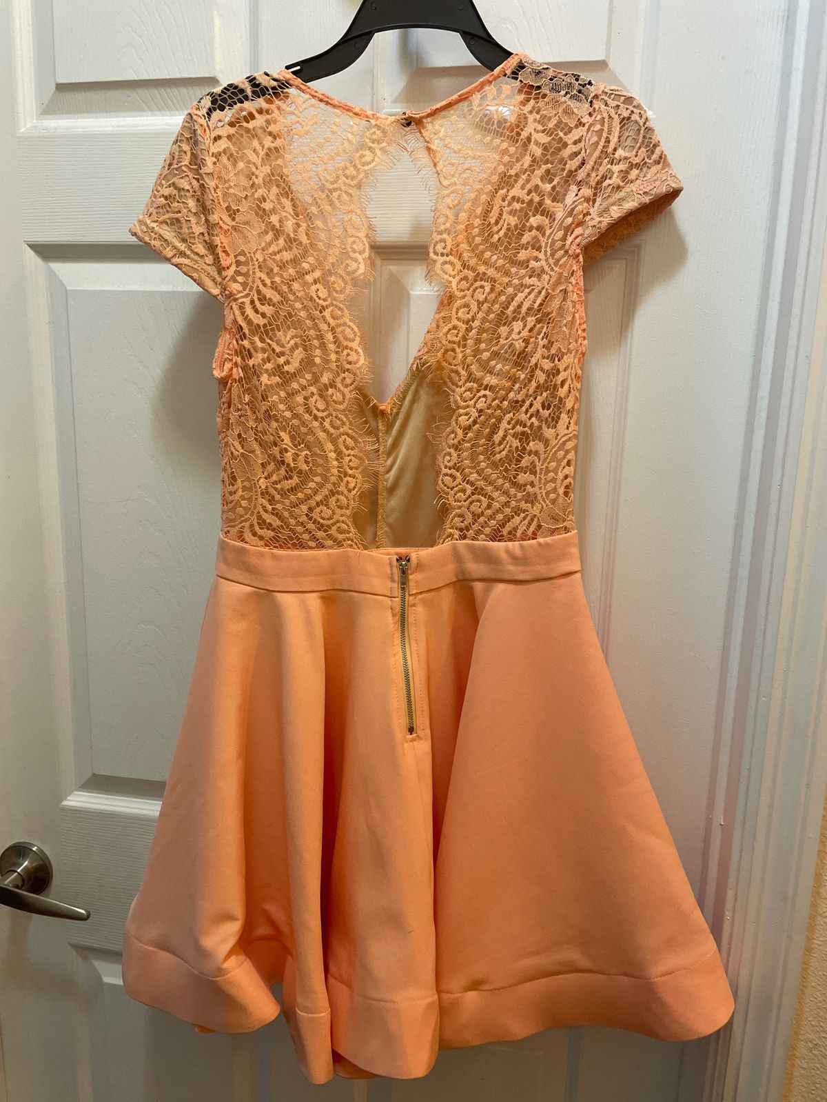 Size M Cap Sleeve Lace Orange Cocktail Dress on Queenly