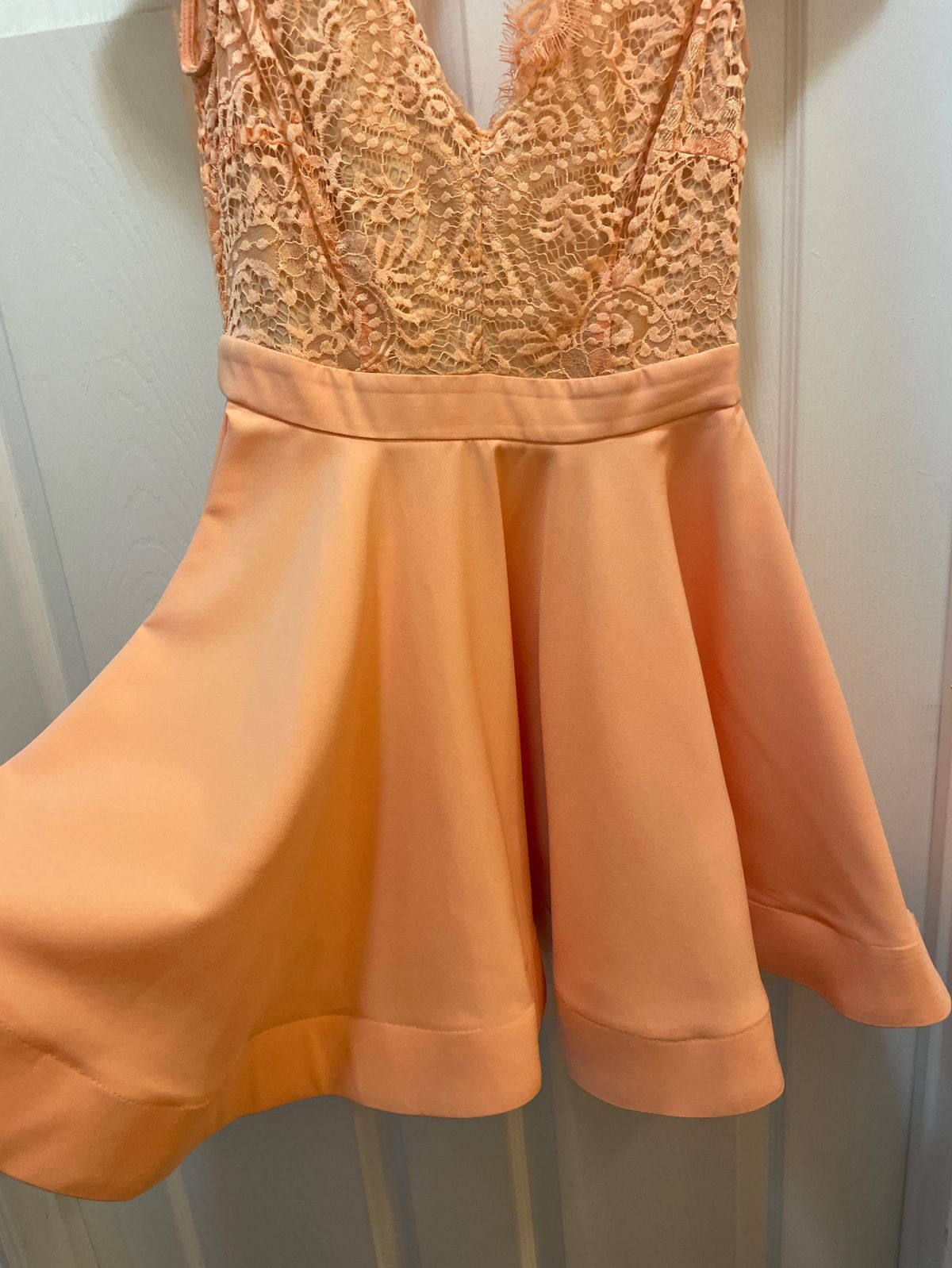 Size M Cap Sleeve Lace Orange Cocktail Dress on Queenly