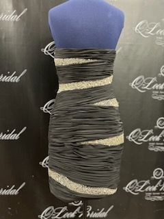 Size 6 Black Cocktail Dress on Queenly