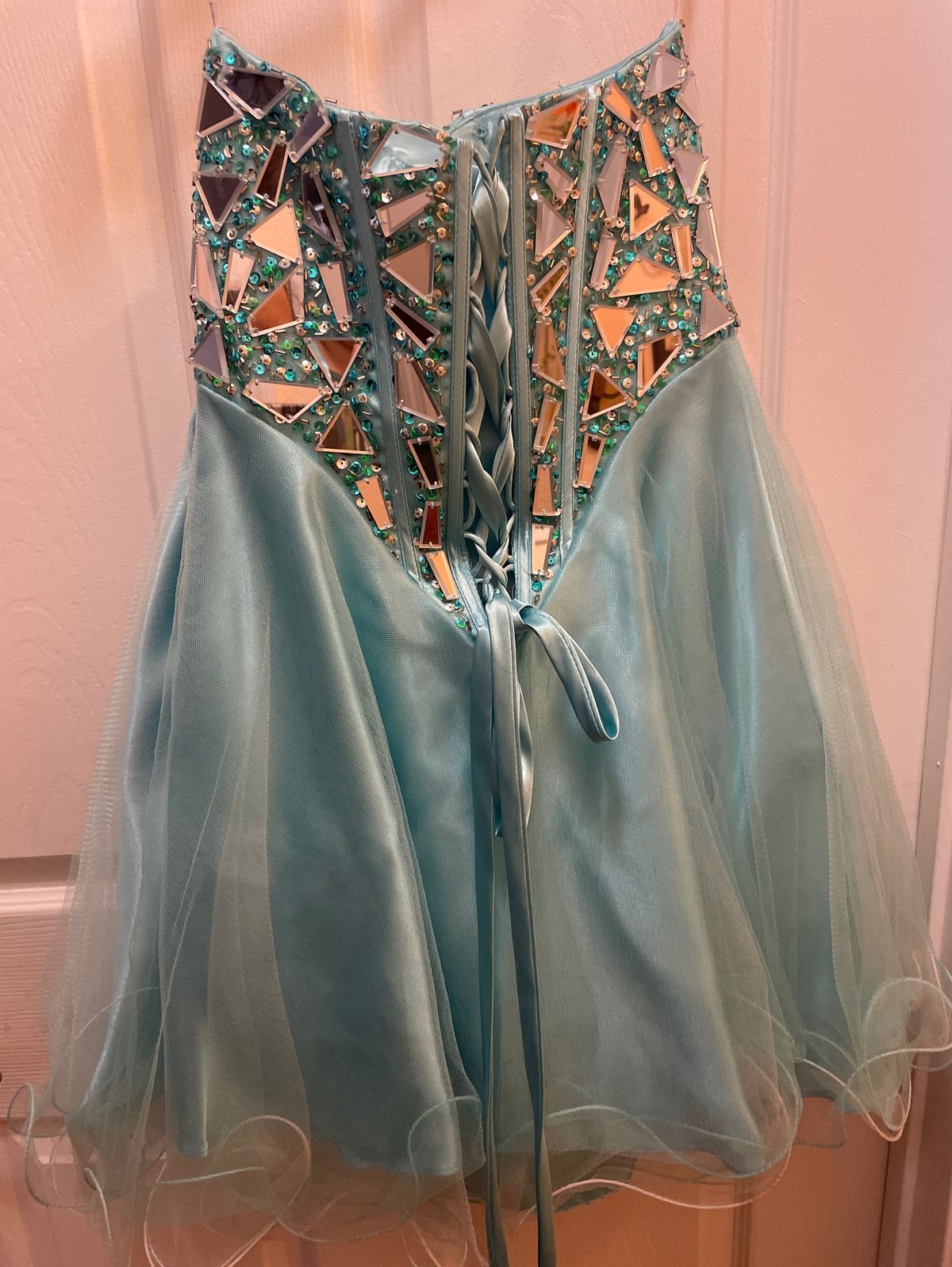 Girls Size 2 Prom Strapless Blue Cocktail Dress on Queenly