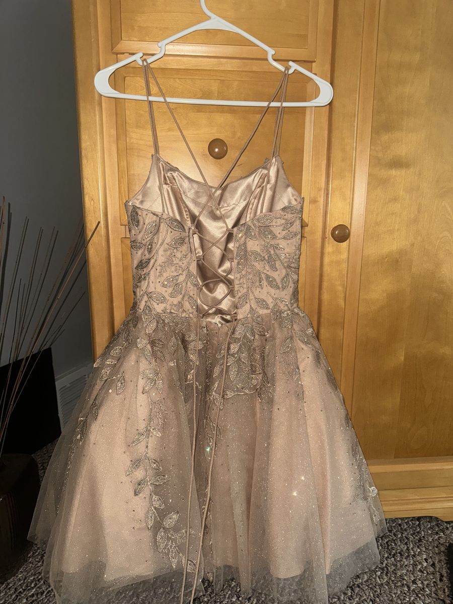 Amarra Size 4 Homecoming Gold Cocktail Dress on Queenly