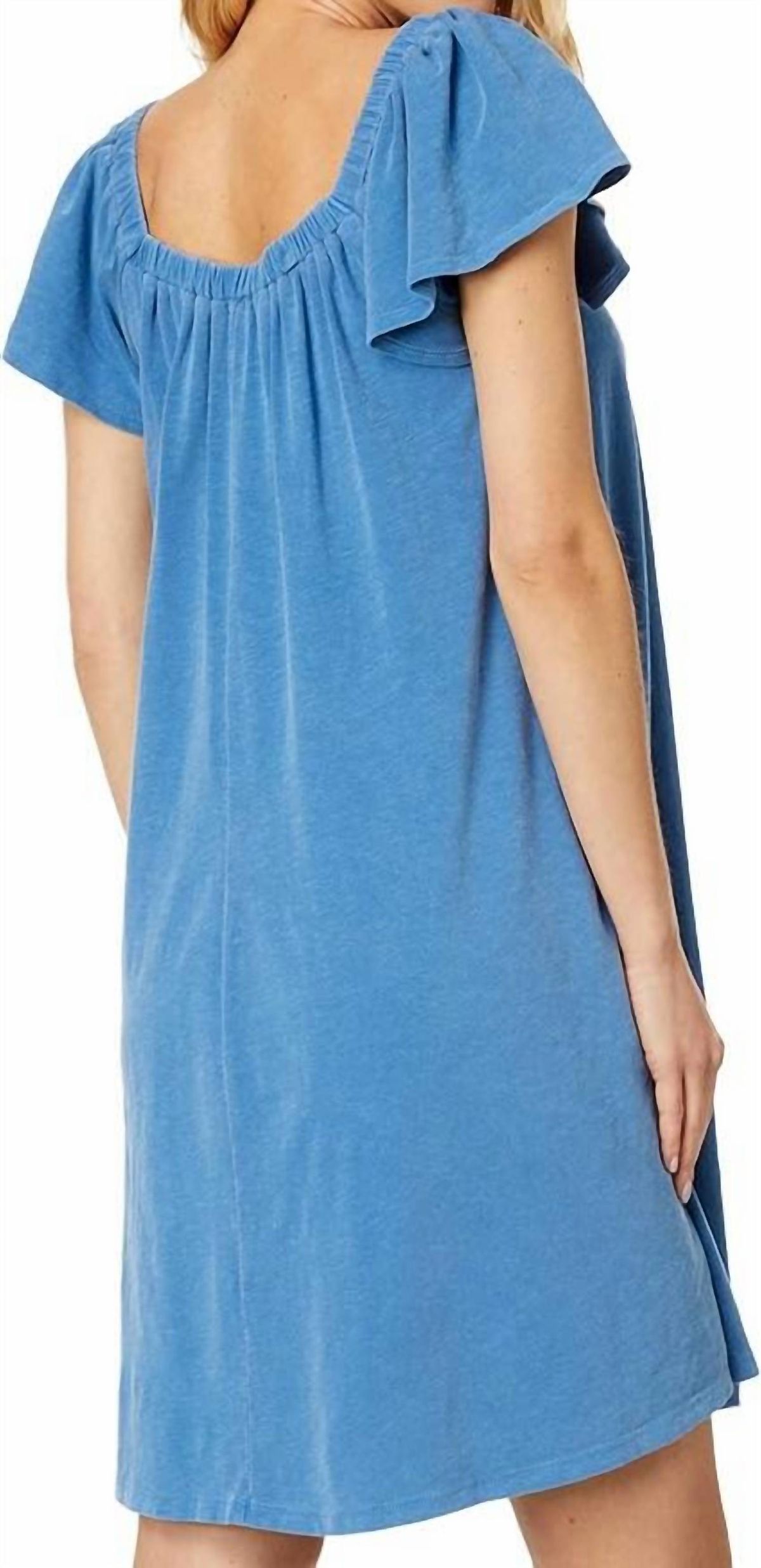 Style 1-977168581-5 Sundry Size 0 Blue Cocktail Dress on Queenly