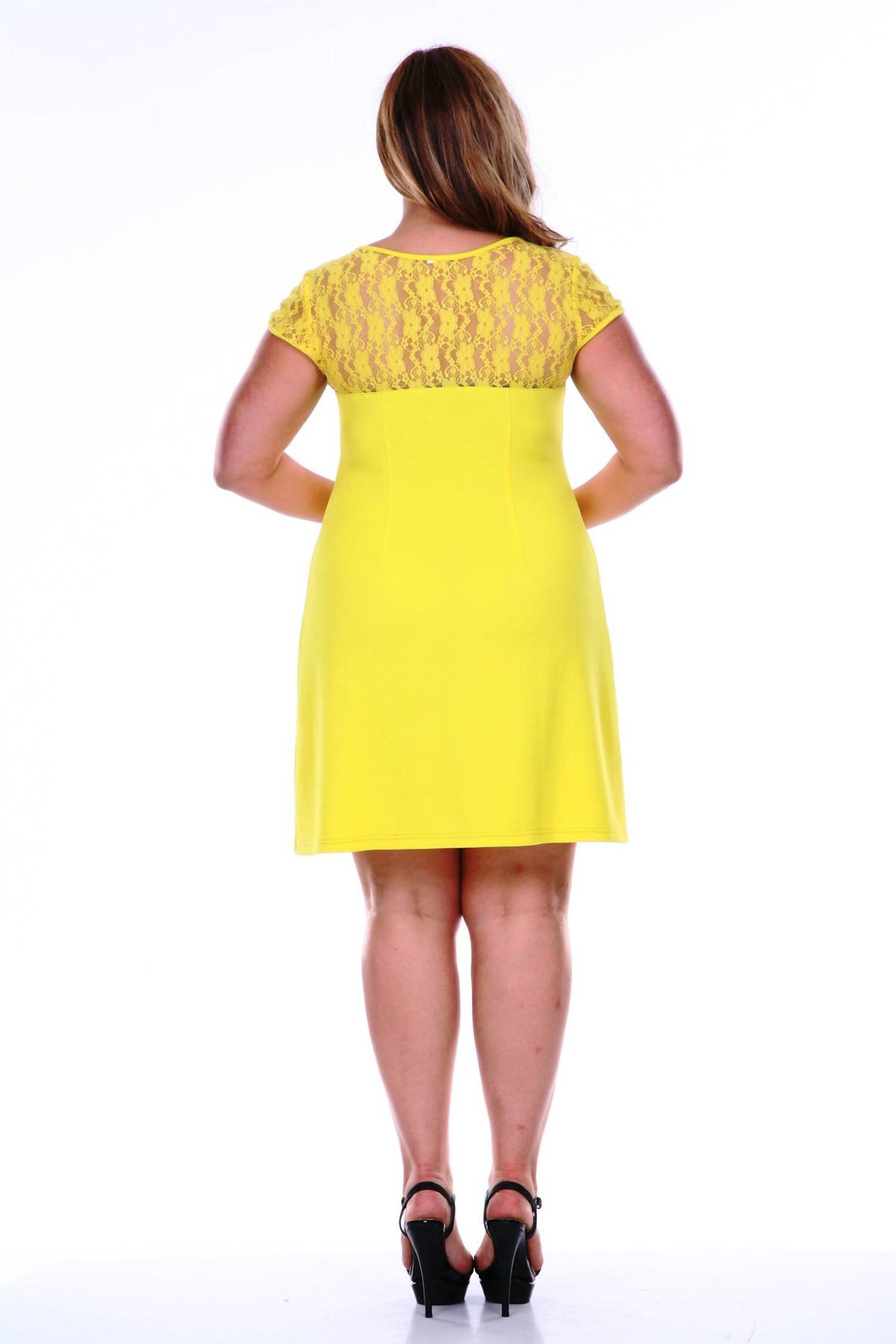 Style 1-84604985-1464 White Mark Size 3X Lace Yellow Cocktail Dress on Queenly