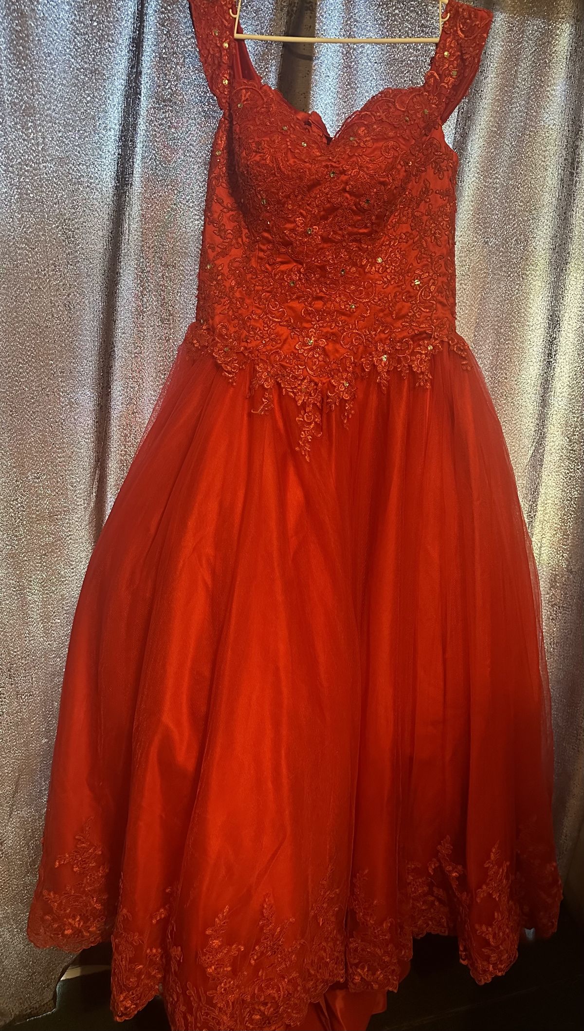 Size 10 Red Ball Gown on Queenly