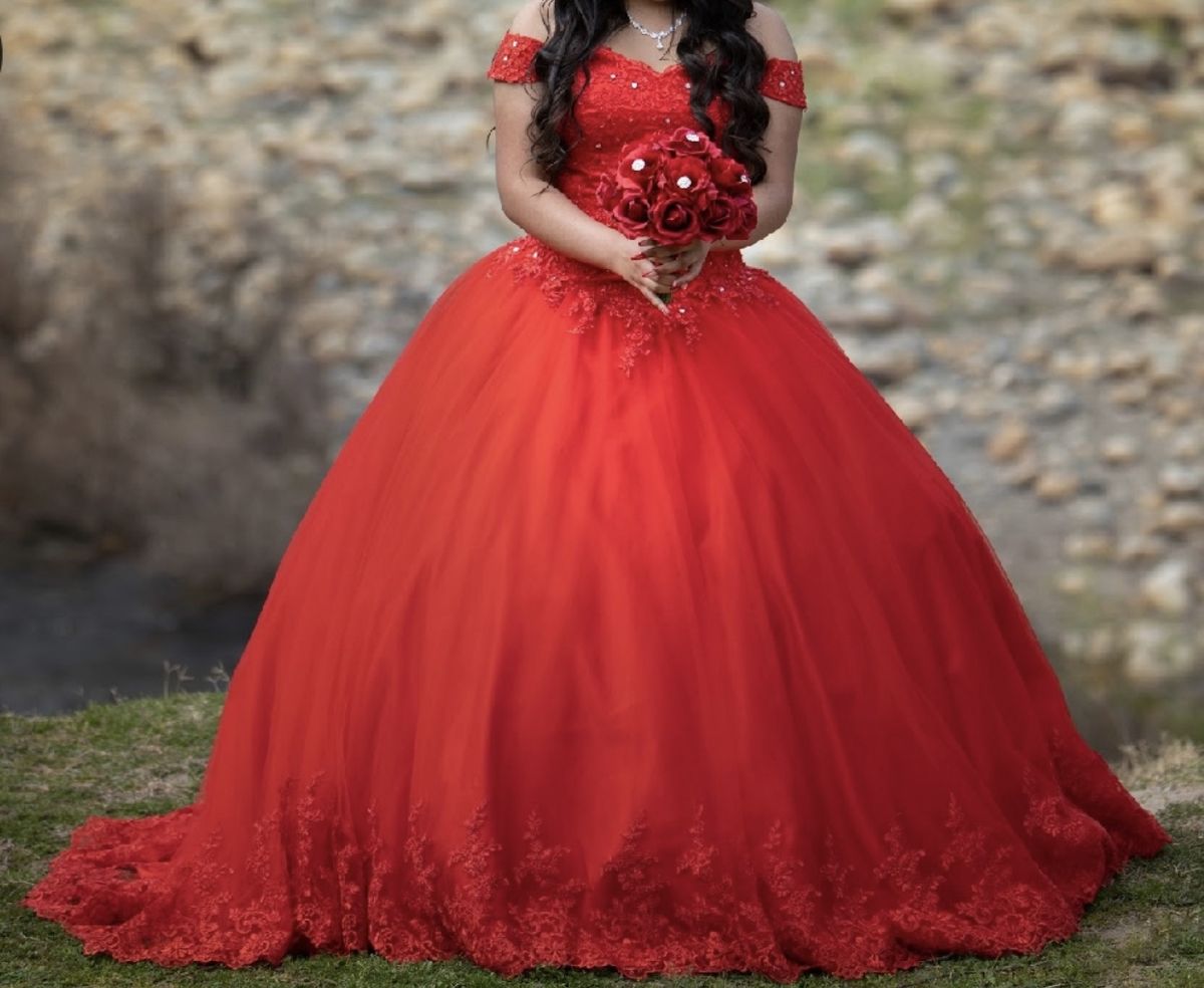 Queenly | Buy and sell prom, pageant, and formal dresses