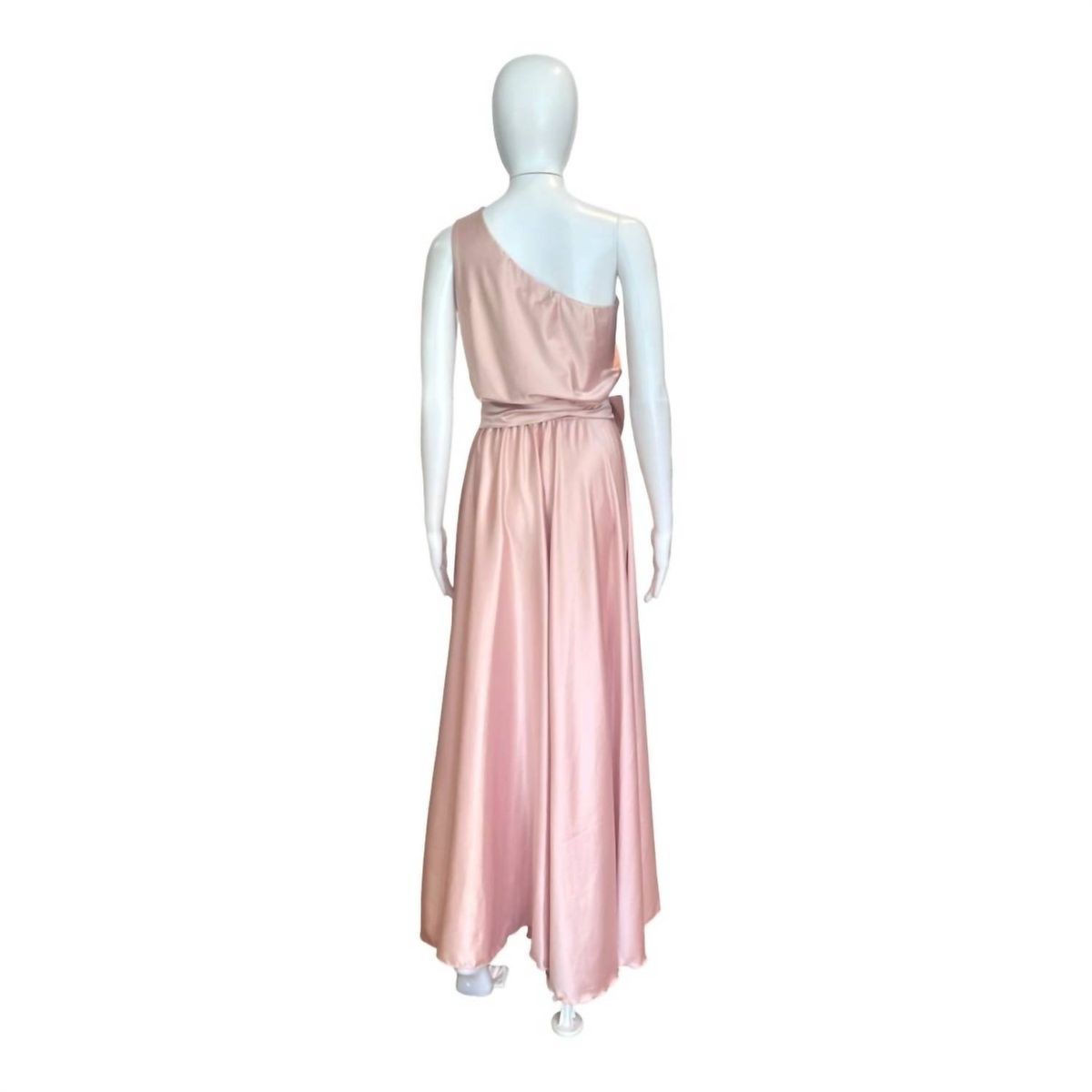 Style 1-2800871162-892 Moqette Size M Off The Shoulder Pink Floor Length Maxi on Queenly