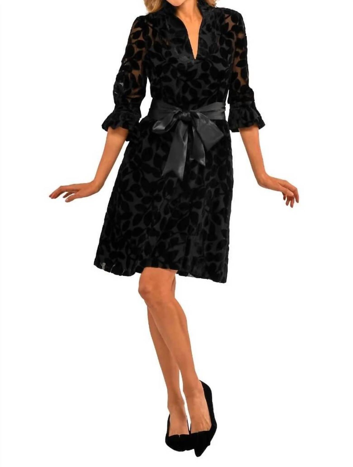 Style 1-2905661972-1691 GRETCHEN SCOTT Size XL Velvet Black Cocktail Dress on Queenly