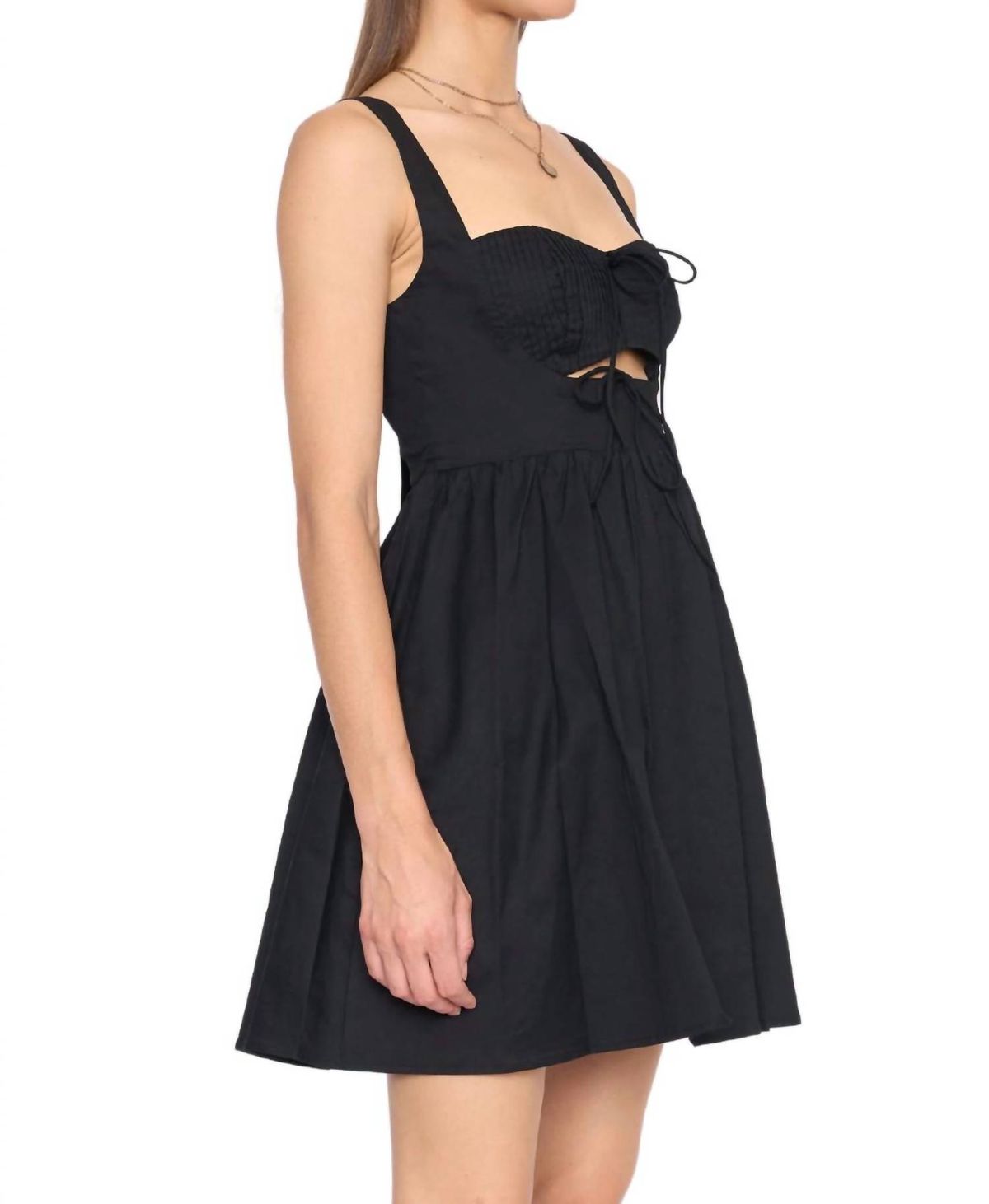 Style 1-304219598-892 4SI3NNA Size M Black Cocktail Dress on Queenly