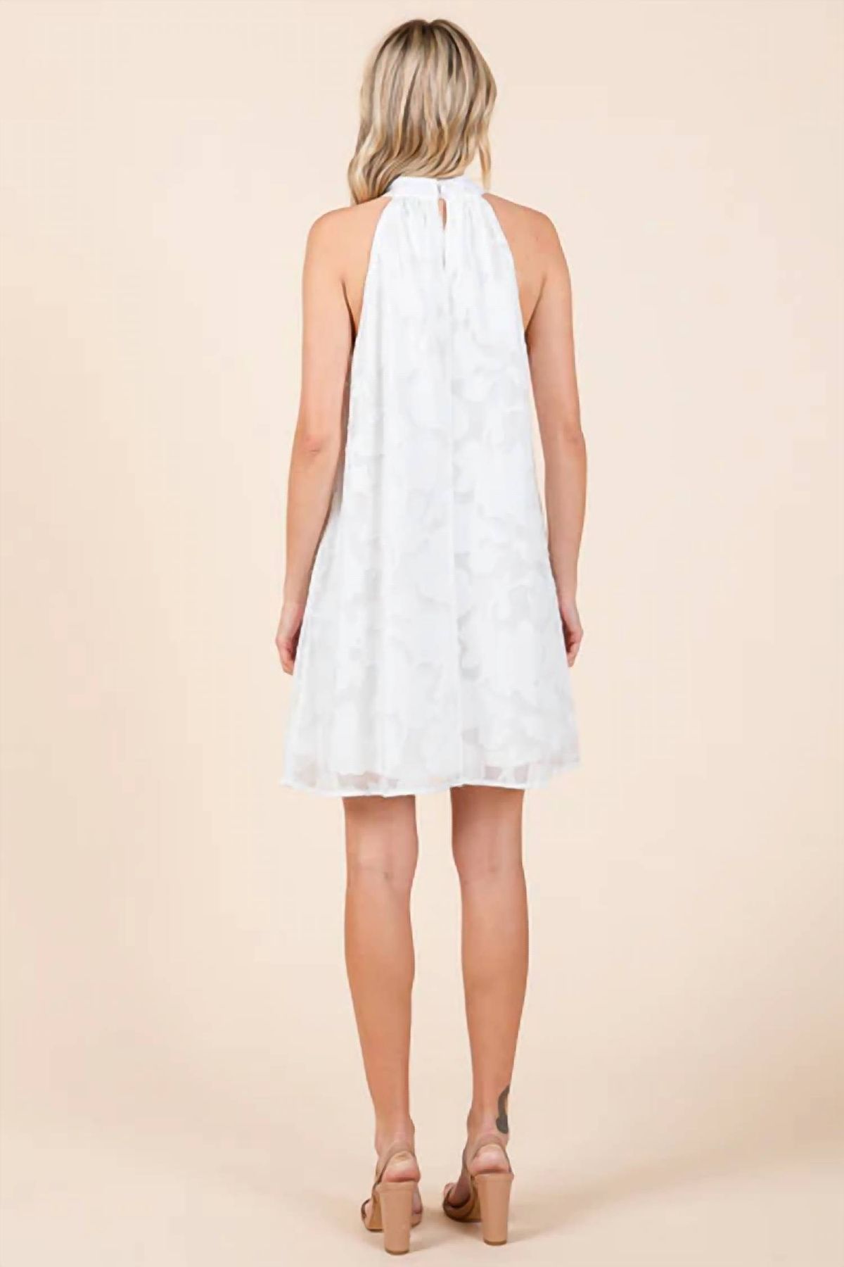 Style 1-3833239784-149 STACCATO Size L Halter White Cocktail Dress on Queenly