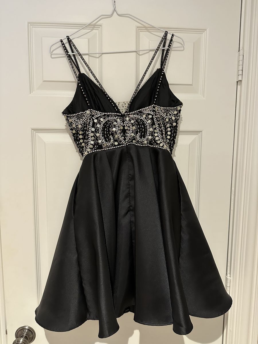 MoriLee Size 4 Prom Black A-line Dress on Queenly