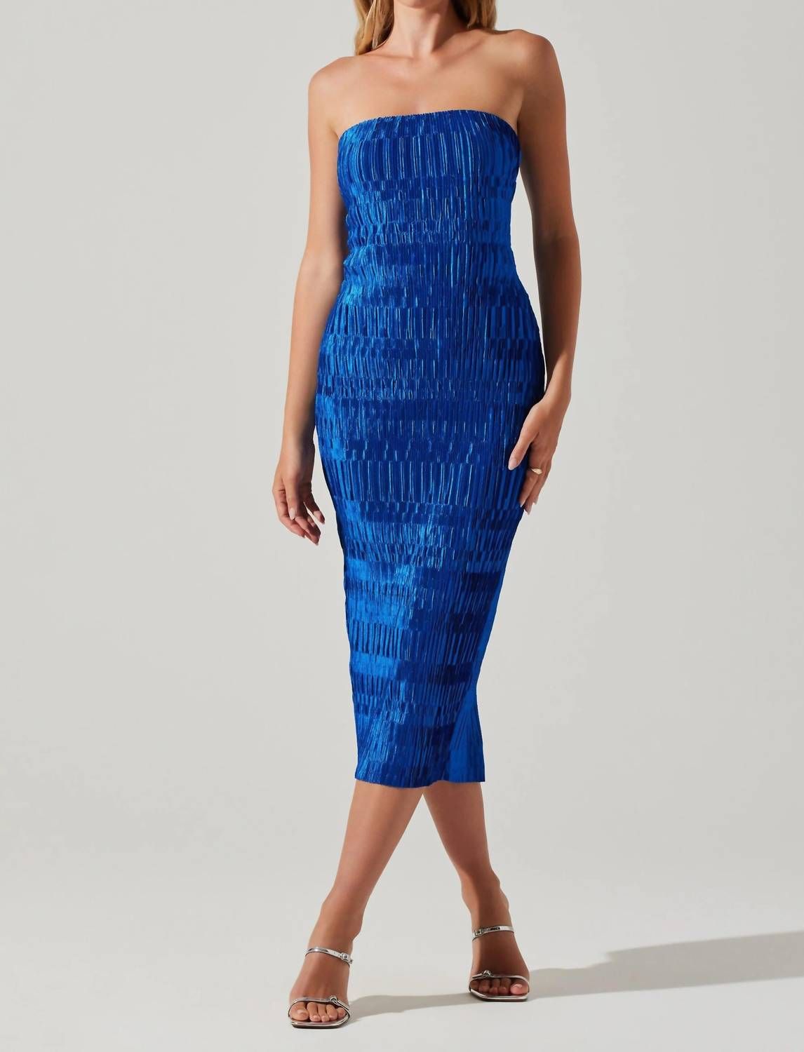 Style 1-1560126754-892 ASTR Size M Strapless Royal Blue Cocktail Dress on Queenly