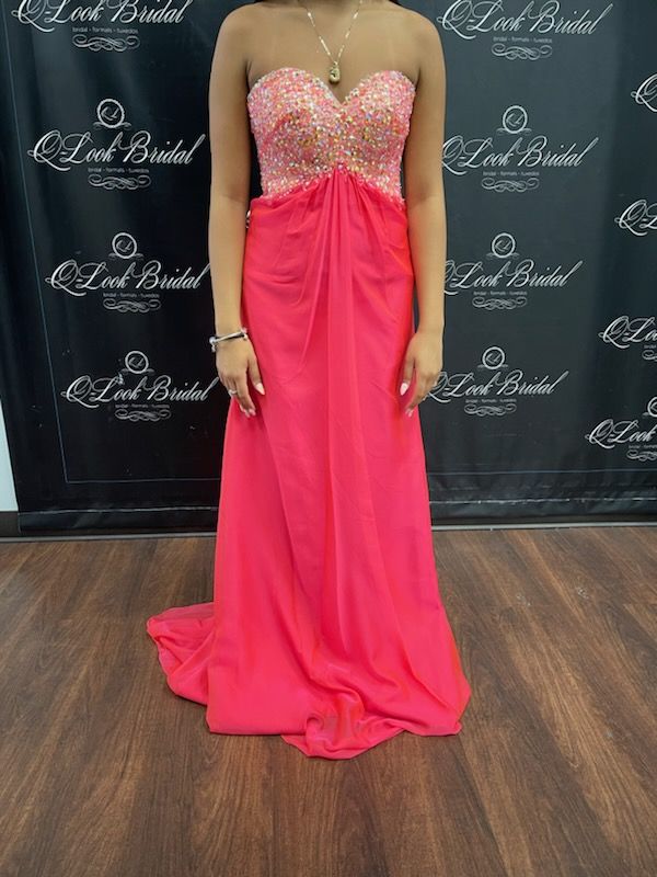 Queenly | Buy and sell prom, pageant, and formal dresses