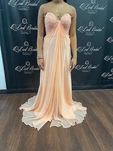 Queenly | Buy and sell prom, pageant, and formal dresses