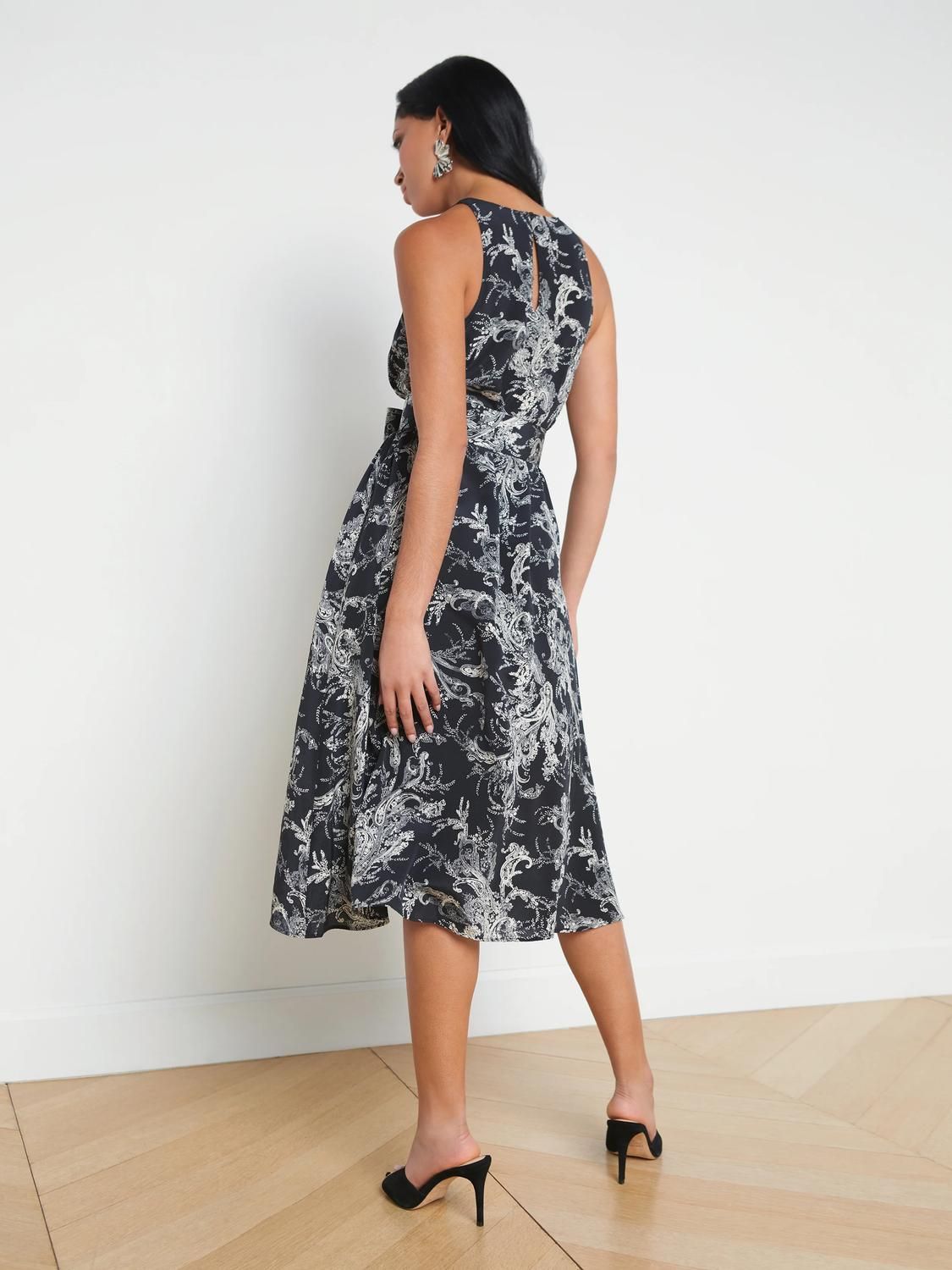 Style 1-1077153863-649 L'Agence Size 2 Satin Black Cocktail Dress on Queenly