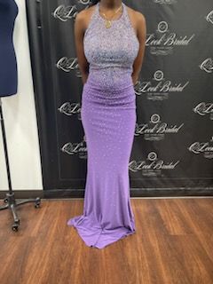 Queenly | Buy and sell prom, pageant, and formal dresses