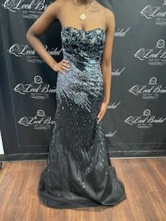 Queenly | Buy and sell prom, pageant, and formal dresses