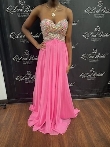 Queenly | Buy and sell prom, pageant, and formal dresses