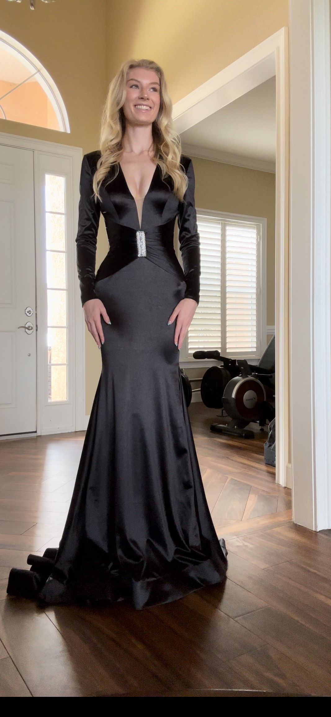 Sherri Hill Size 0 Prom Long Sleeve Black Mermaid Dress on Queenly