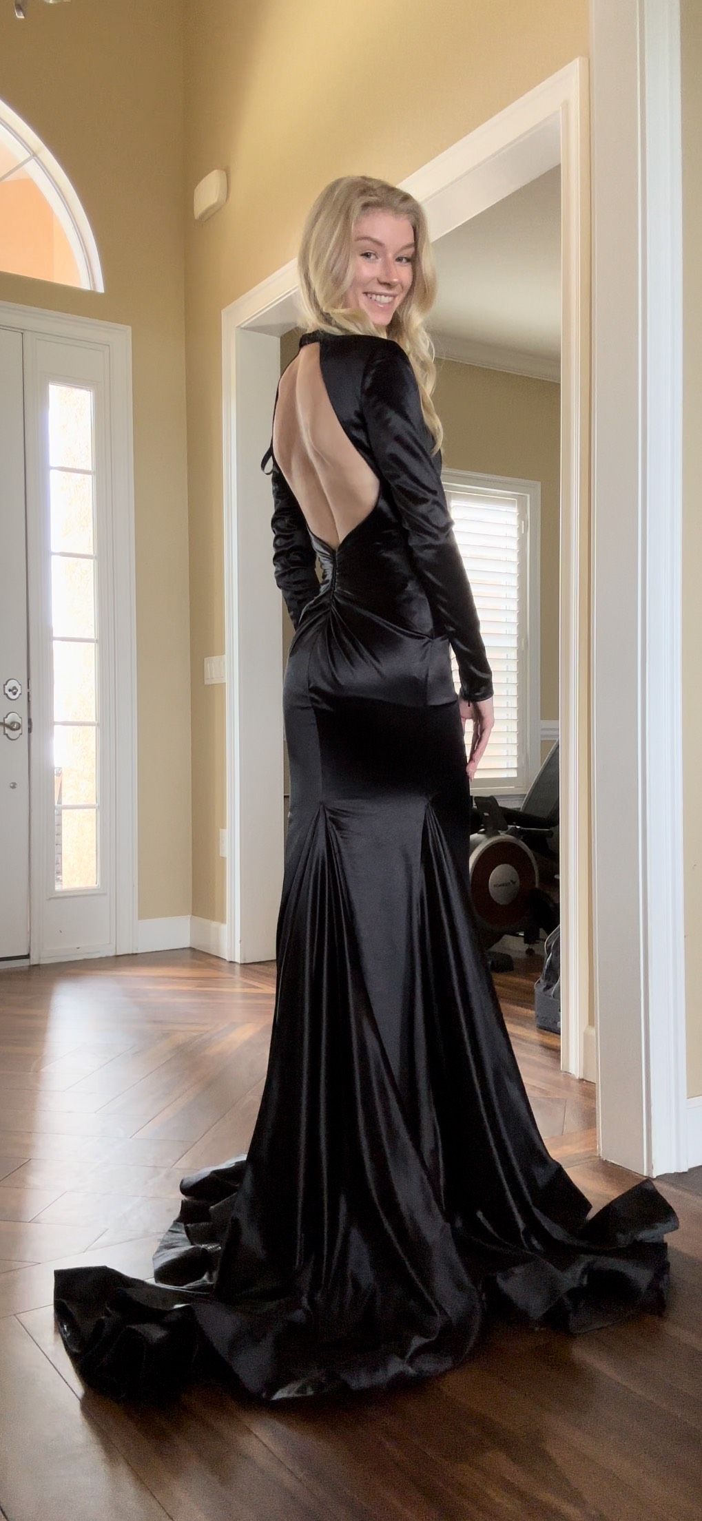 Sherri Hill Size 0 Prom Long Sleeve Black Mermaid Dress on Queenly