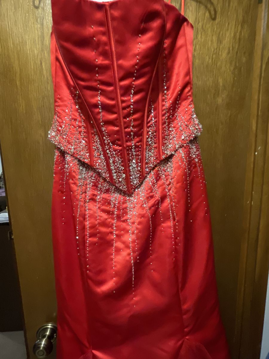 Size 4 Prom Strapless Red Mermaid Dress on Queenly